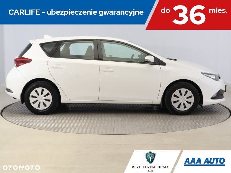 Toyota Auris - 8