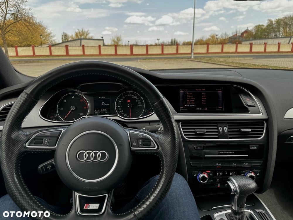 Audi A4 Avant 2.0 TDI DPF quattro S tronic S line Sportpaket - 23