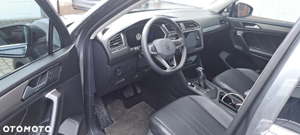 Volkswagen Tiguan - 10
