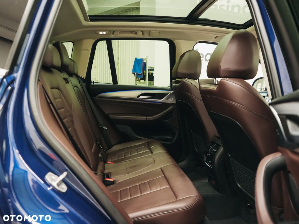 BMW X3 xDrive20d mHEV - 38