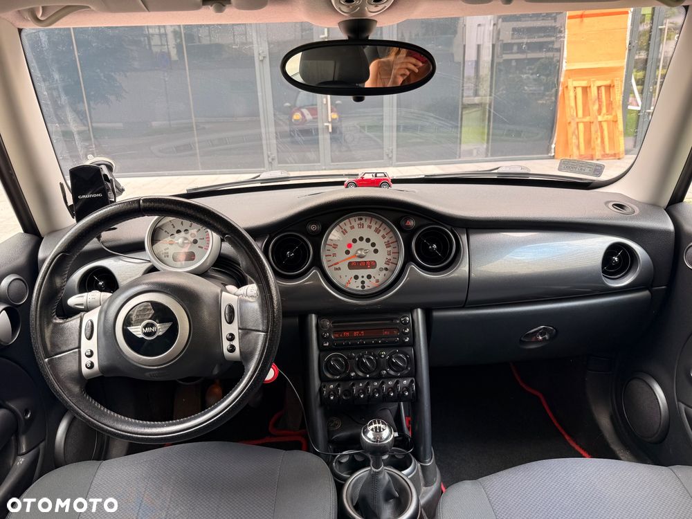MINI Cooper Standard - 10
