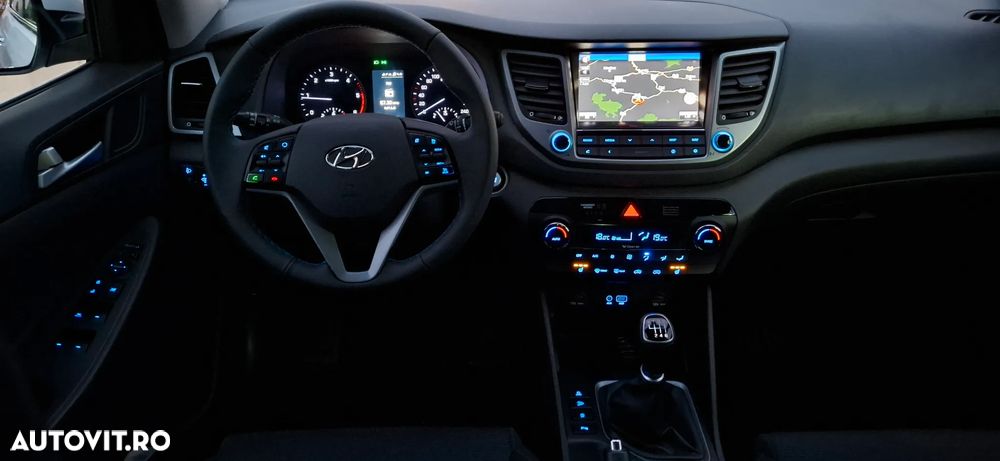 Hyundai Tucson blue 1.7 CRDi 2WD Intro Edition - 8