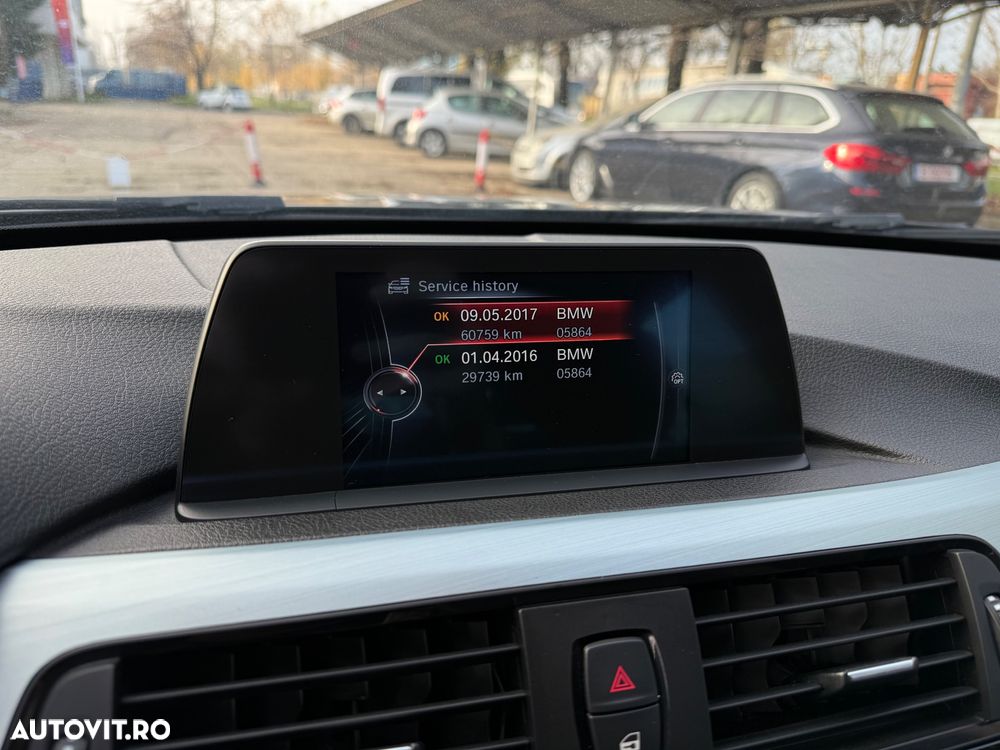 BMW Seria 3 316d Touring Aut. Sport Line - 17