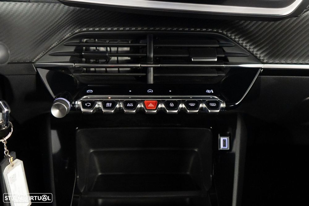 Peugeot 2008 1.2 Style - 24