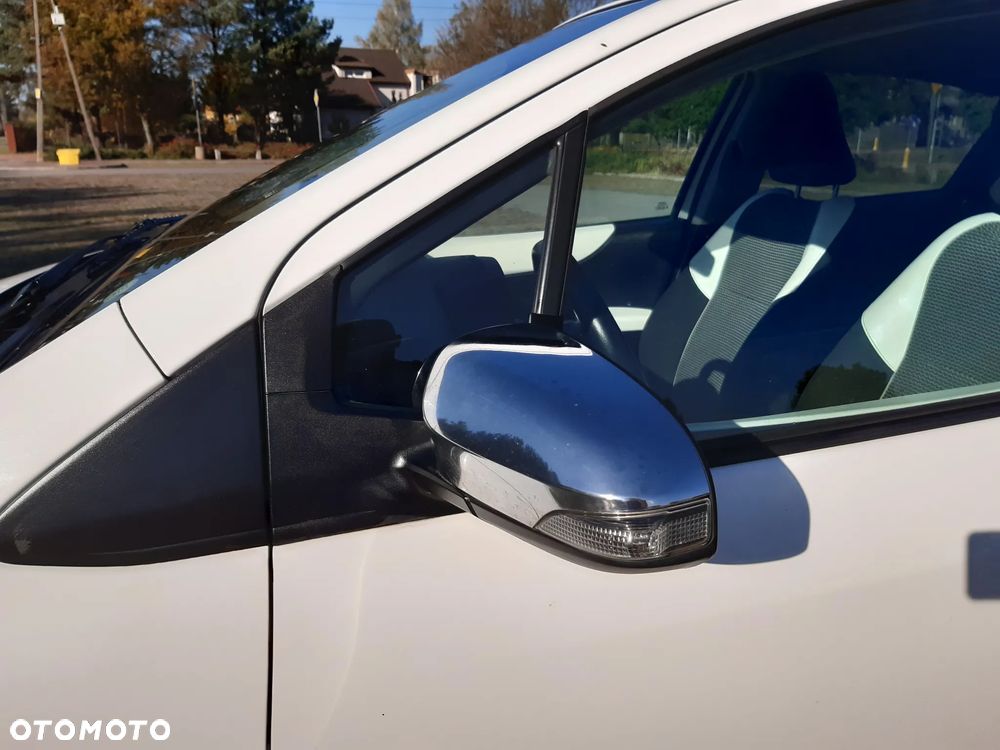 Toyota Yaris - 13