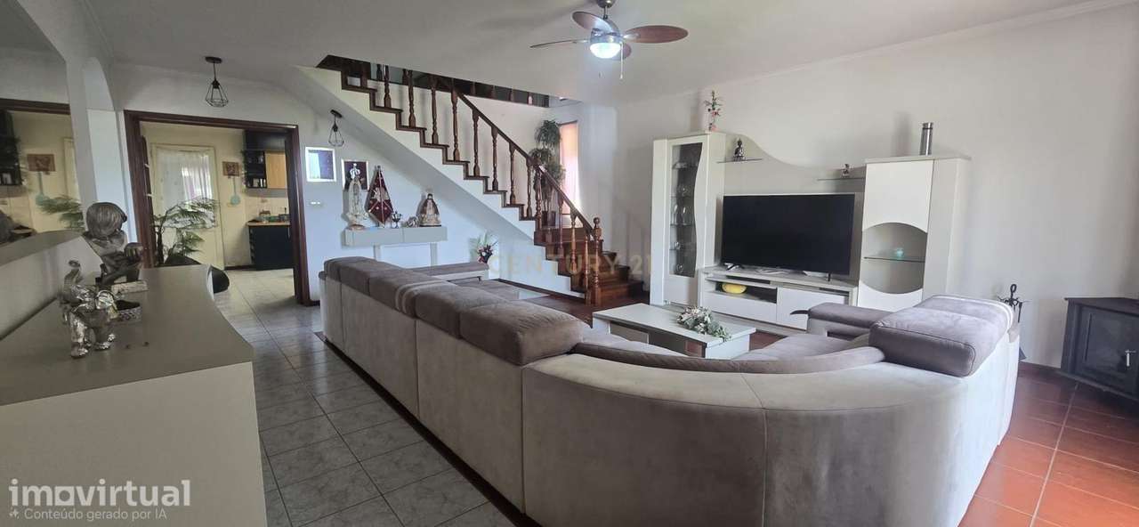 Moradia V3 com Terreno de 1.392 m² na Lomba do Pomar – Povoação - Grande imagem: 3/20