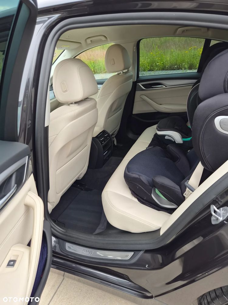 BMW Seria 5 520d MHEV Luxury Line sport - 17