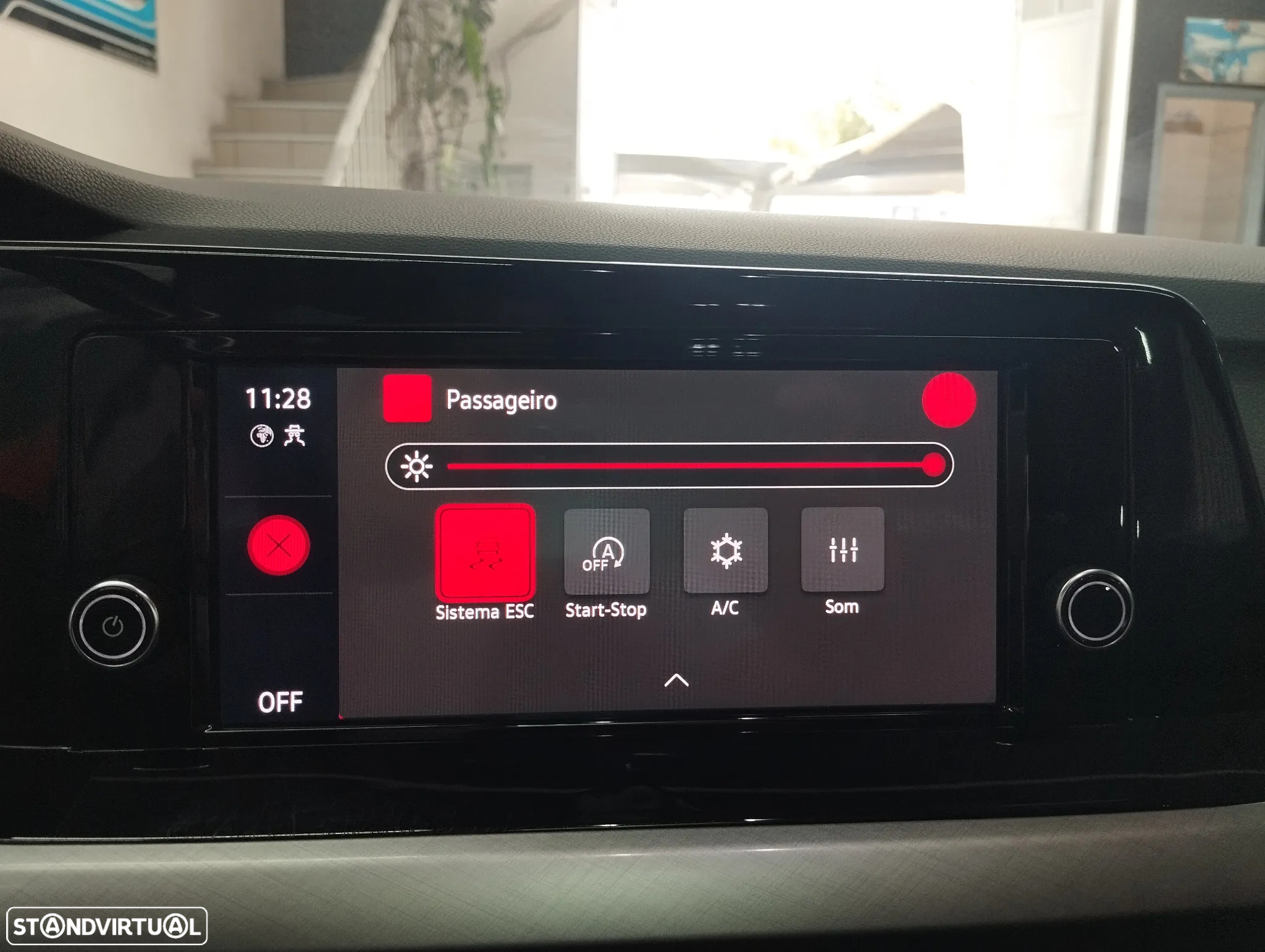 VW Golf 1.0 TSI Life - 24