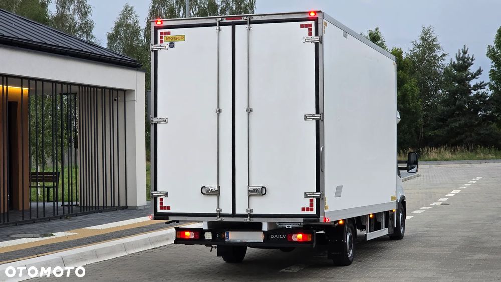 Iveco ❗️❗️DAILY 3.0 180KM 35S18 ❗️❗️ZABUDOWA JEGGER 10 PALET / KONTENER 5M / PODUSZKI PNEUMATYCZNE / SKRZYNIA MANUALNA / NAWIGACJA / TEMPOMAT ADAPTACYJNY / KABINA SYPIALNIANA / LEKKI KONTENER / WERSJA WZMOCNIONA / SALON POLSKA / FULL LED / RAMA / MAKSYMALNA OPCJA WYPOSAŻENIA❗❗ STAN - JAK NOWY ❗️ - 15