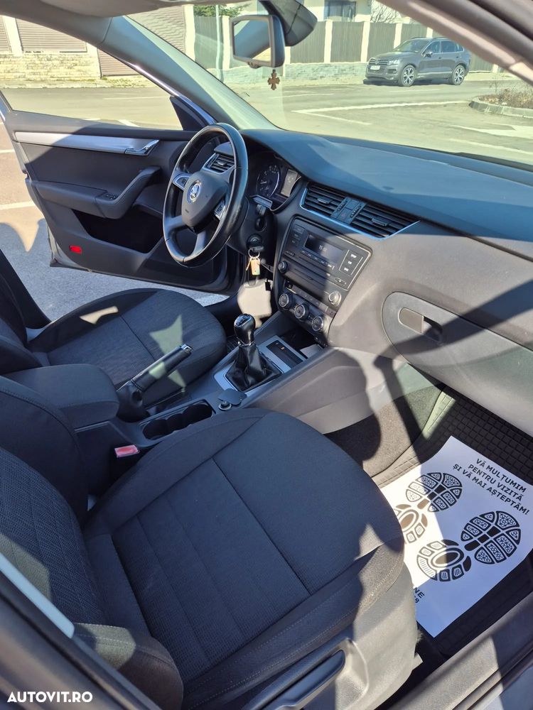 Skoda Octavia 1.2 TSI ELEGANCE - 9