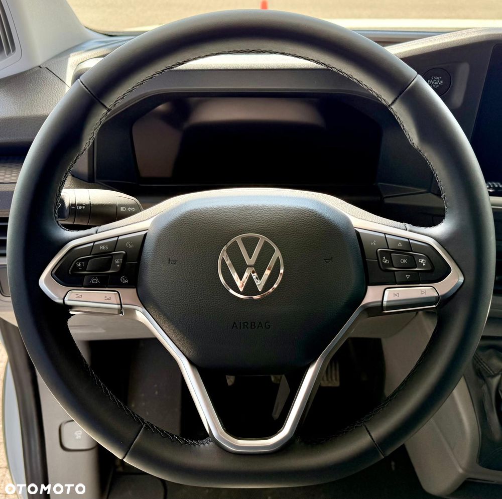 Volkswagen T7 Furgon PLUS - 9