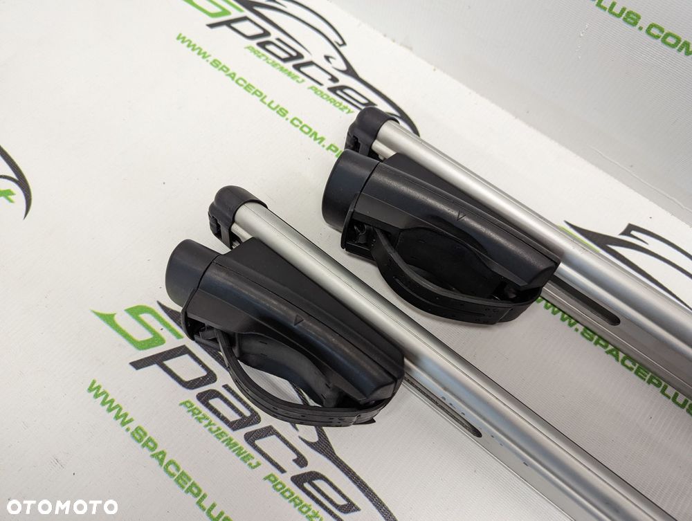 Bagażnik dachowy bazowy na otwarte relingi Thule 775 aerobar 120cm z napisem Renault. - 5