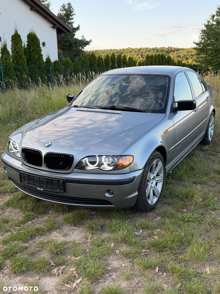 BMW Seria 3 318i - 1