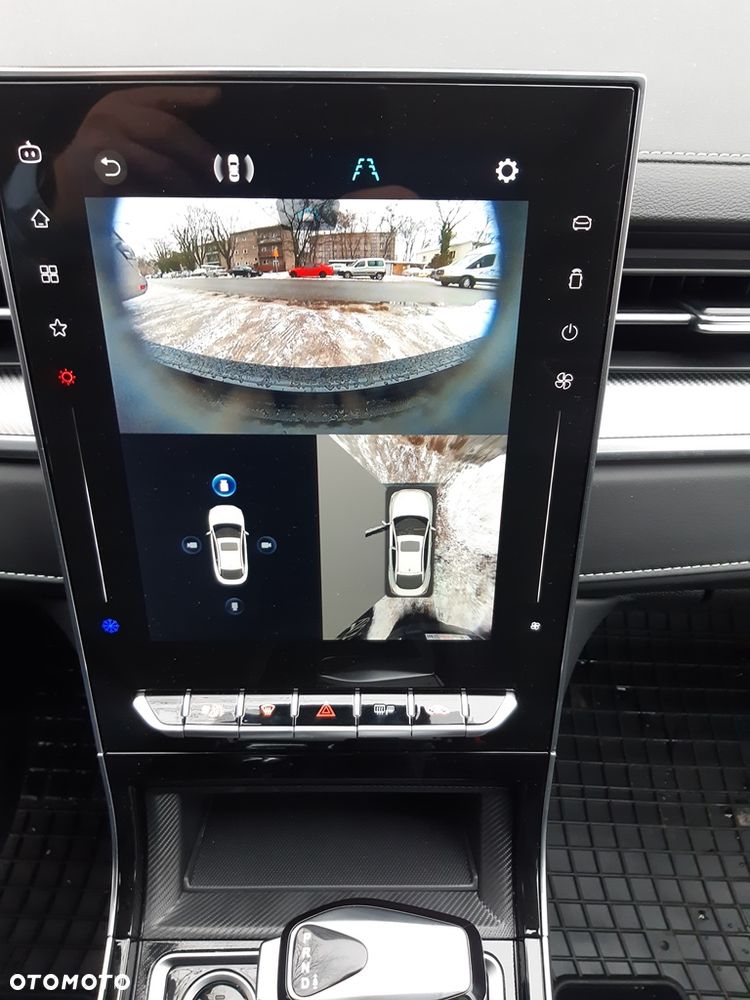 JAC J7 Plus CVT - 22