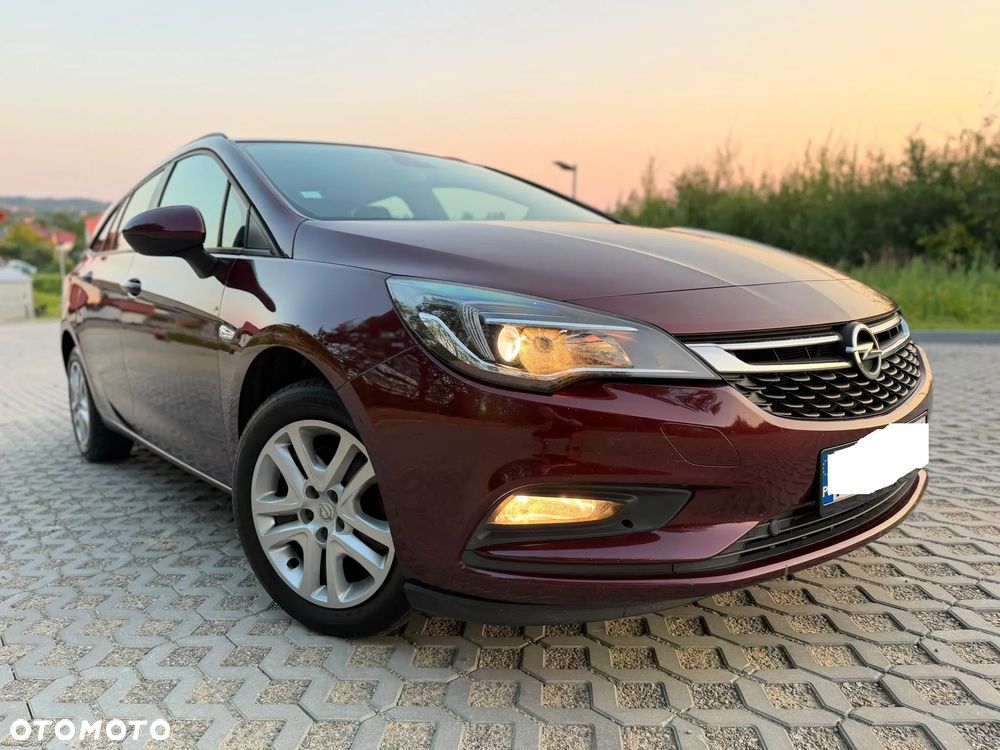 Opel Astra 1.6 CDTI Dynamic - 1
