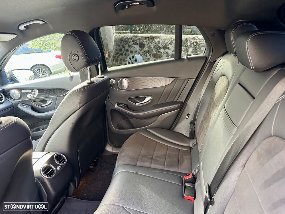 Mercedes-Benz GLC 300 e Coupe 4Matic 9G-TRONIC AMG Line - 50