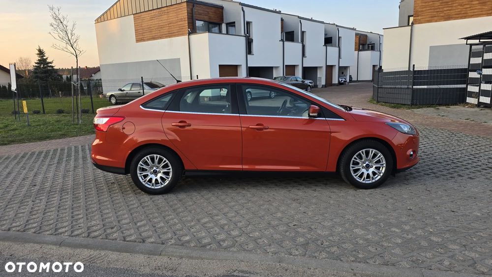 Ford Focus 1.6 EcoBoost Titanium - 4