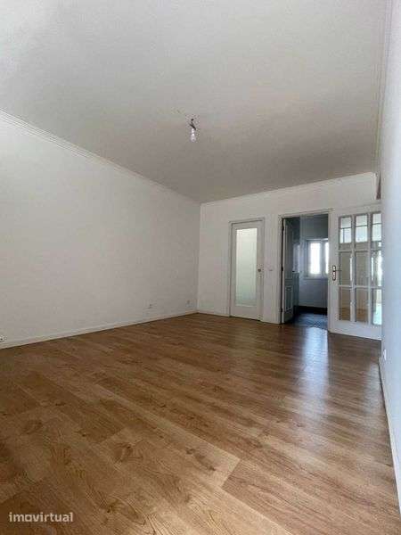 Apartamento T1 renovado - centro de Estarreja - Grande imagem: 4/9