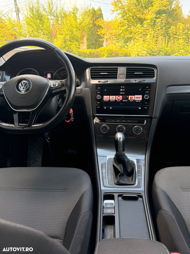Volkswagen Golf 1.6 BlueTDI DSG Trendline - 6