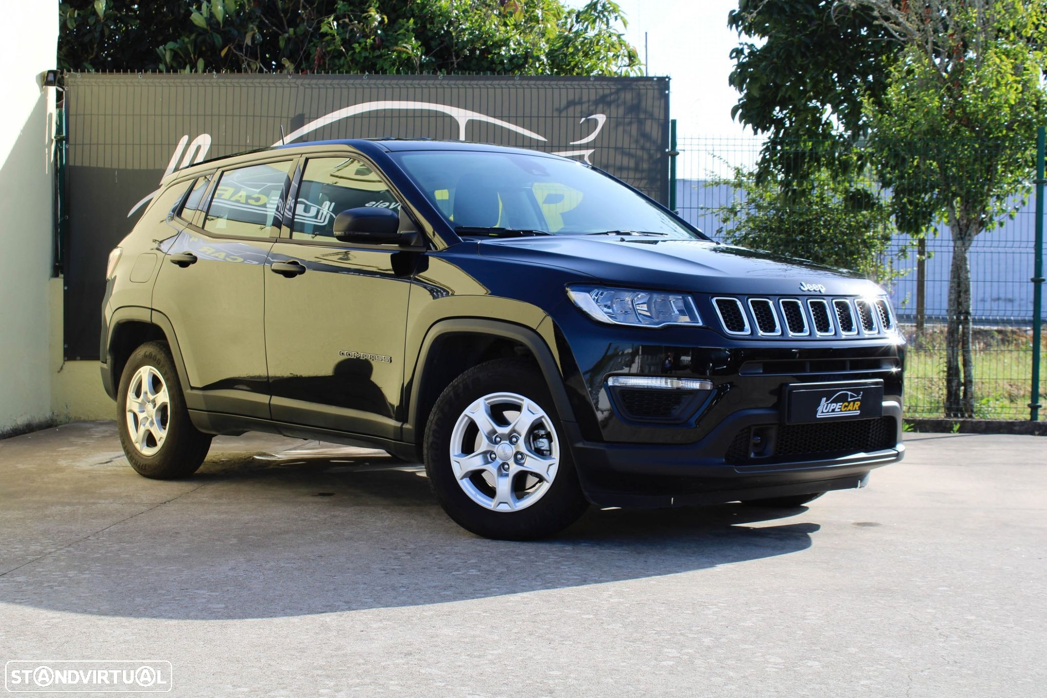Jeep Compass 1.3 T Sport - 10