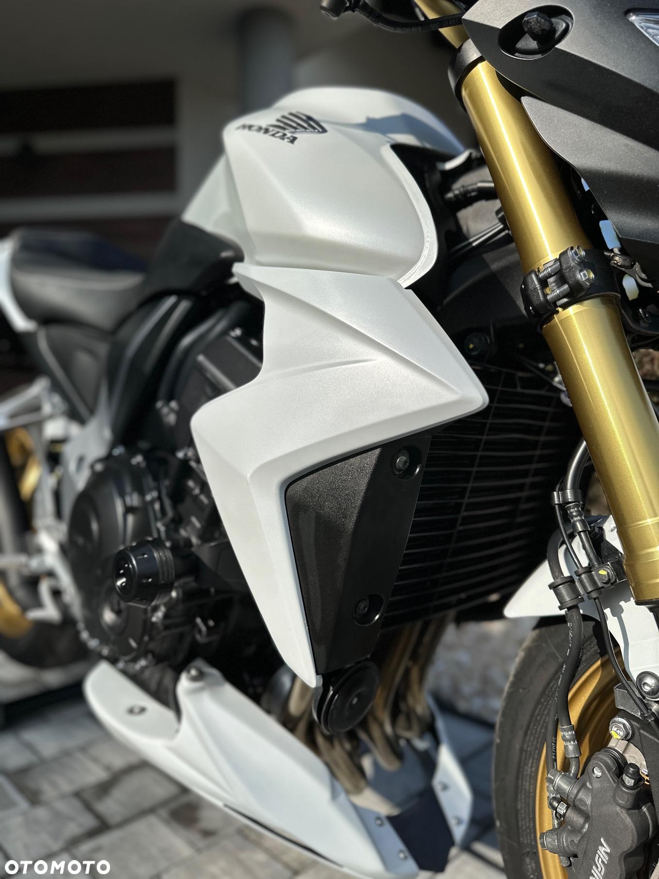 Honda CB - 8