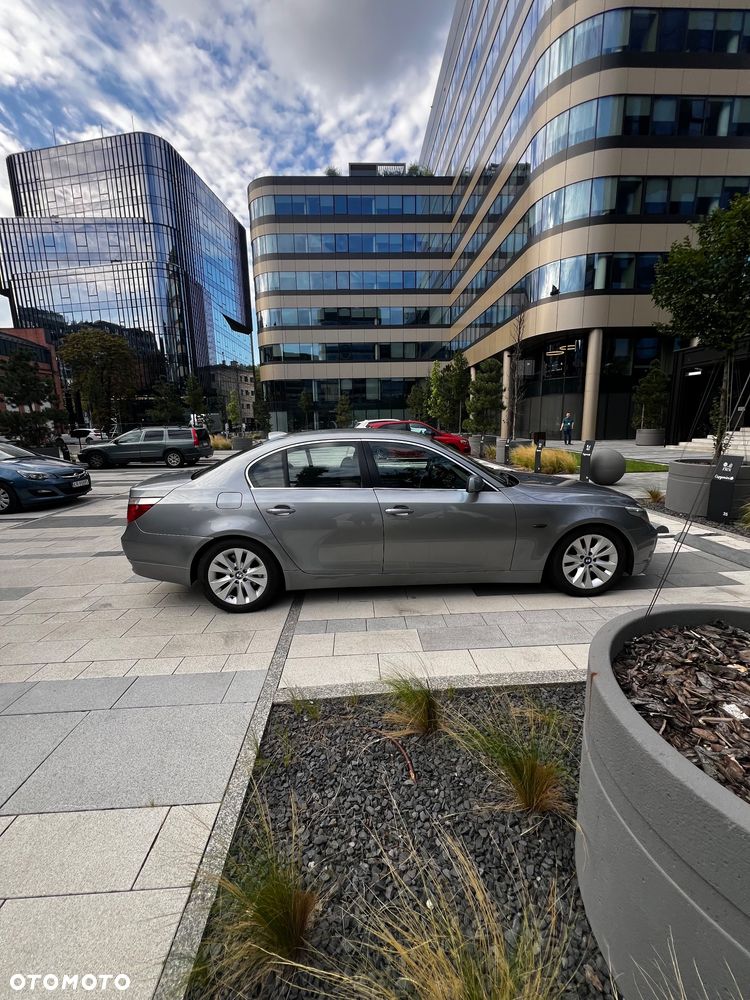 BMW Seria 5 525d - 2