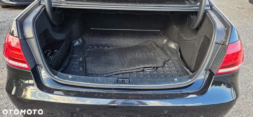 Mercedes-Benz Klasa E 200 CDI 7G-TRONIC Elegance - 15