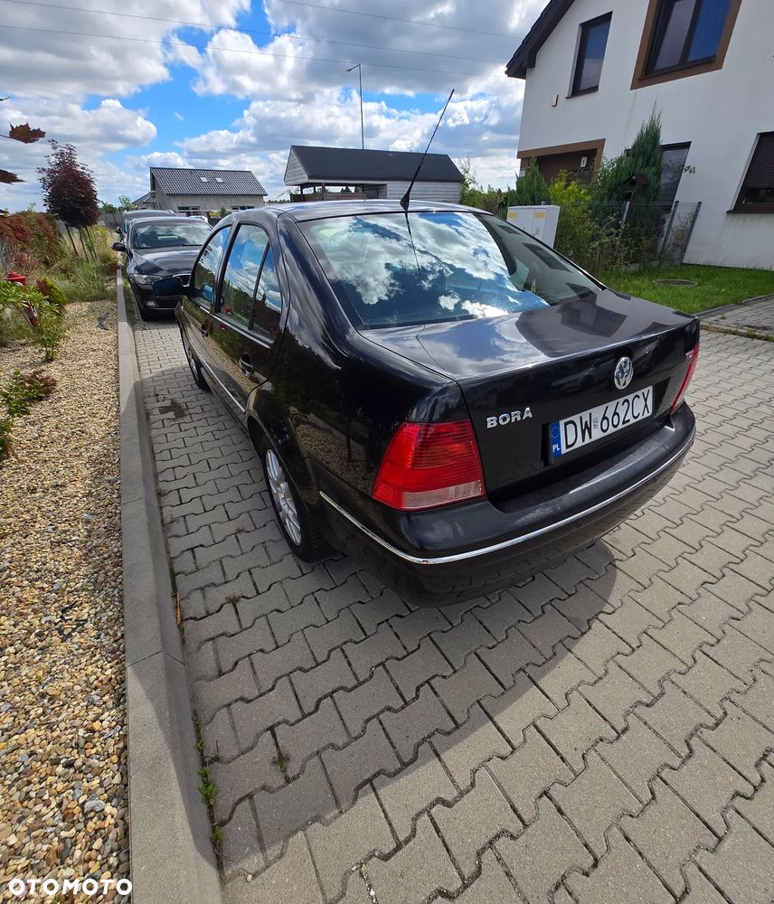 Volkswagen Bora 1.9 TDI 4 Mot Highline - 3