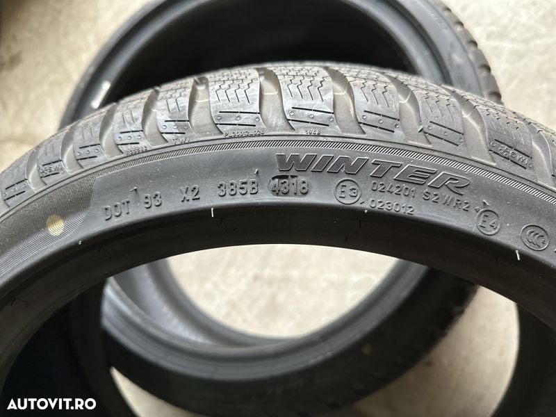 255/35/19 225/40/19 Pirelli Runflat - 5