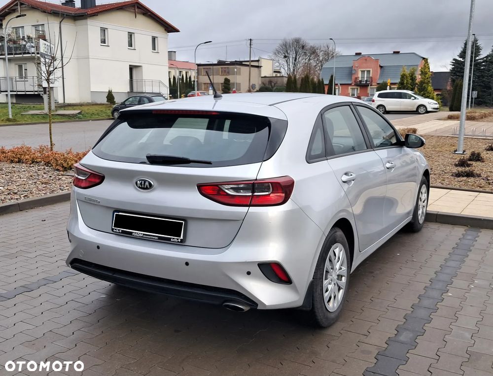 Kia Ceed - 4