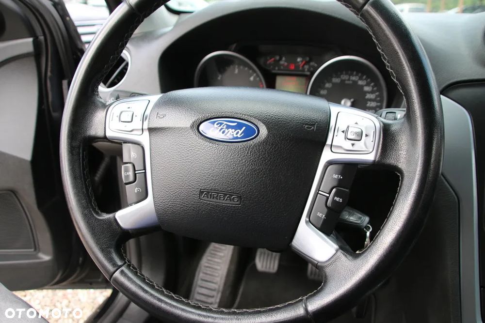 Ford Mondeo 2.0 TDCi Titanium - 13