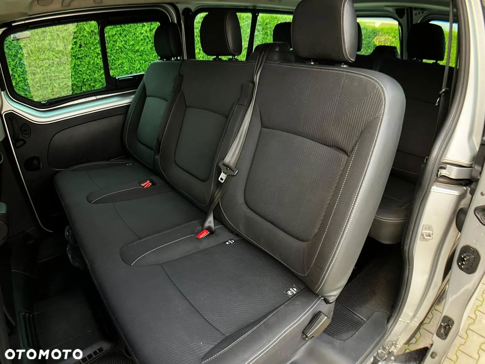 Renault Trafic Grand 2.0 dCi EDC - 8