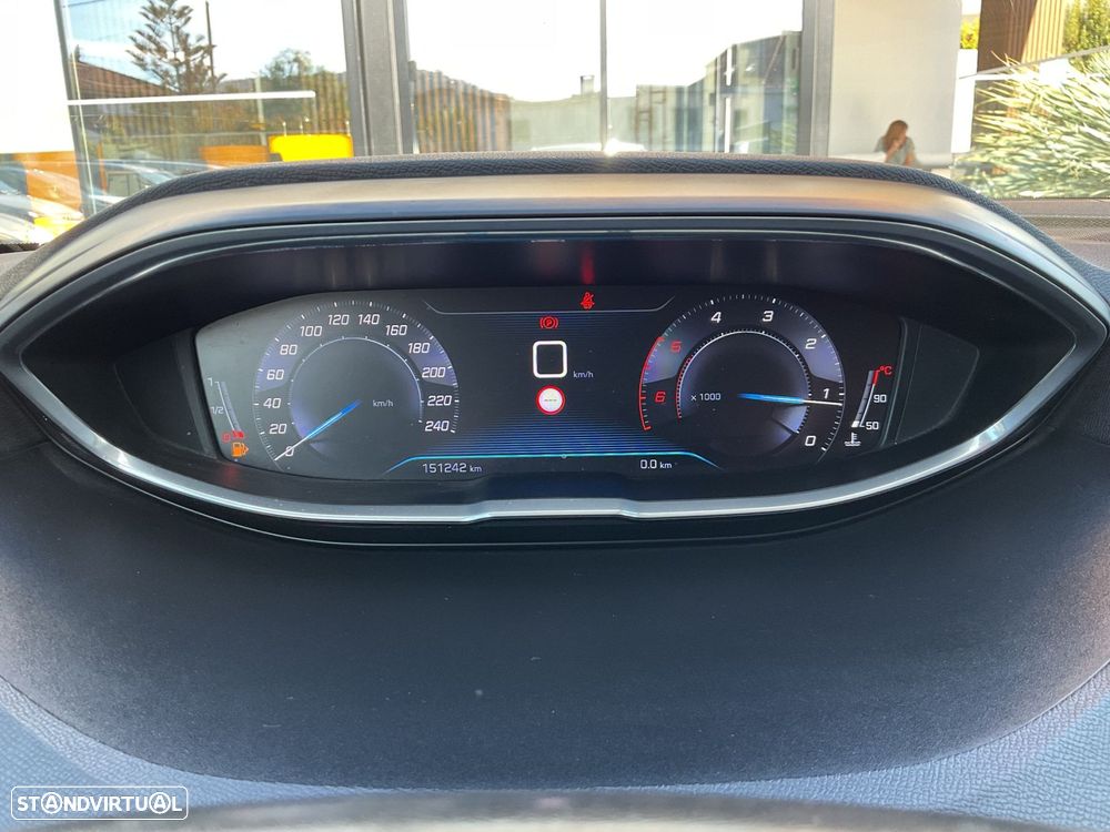 Peugeot 3008 1.6 BlueHDi Active - 21