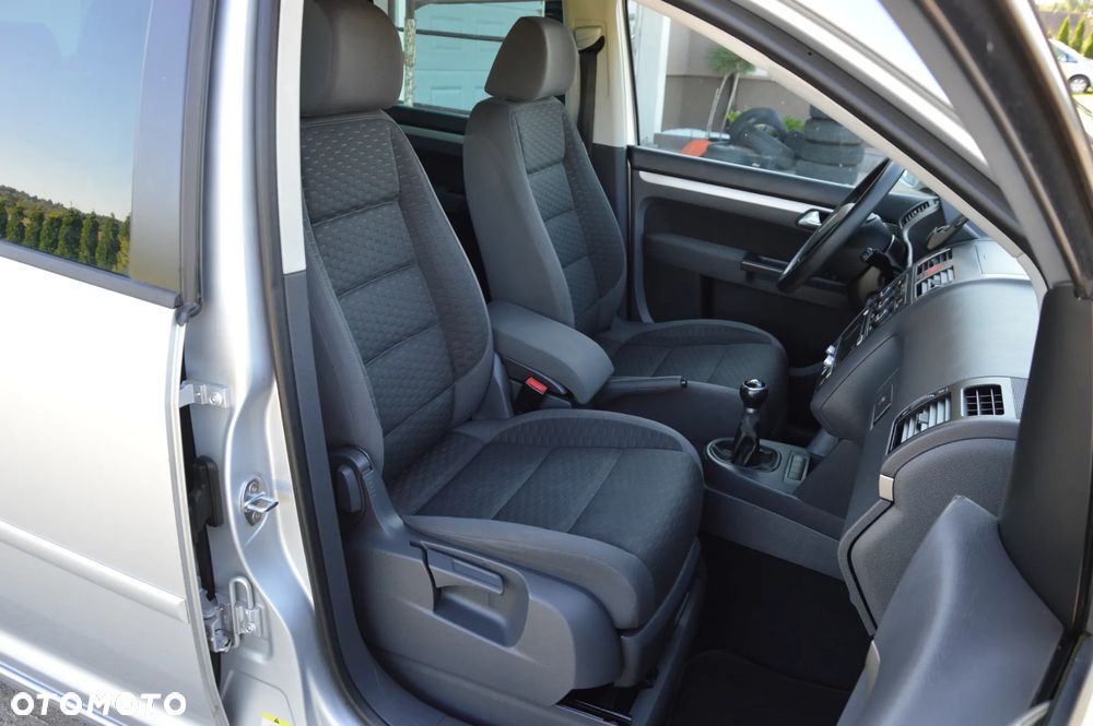 Volkswagen Touran 2.0 TDI United - 21