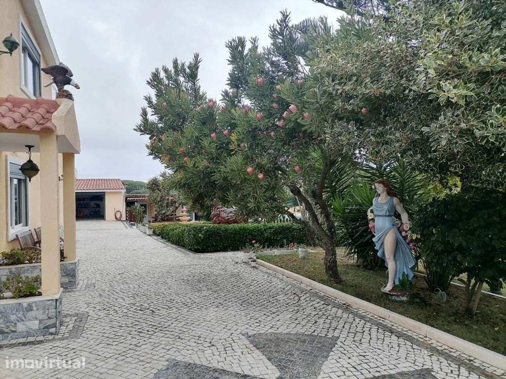 Quinta com Moradia Independente na Terrugem, S.João das Lampas, Sintra - Grande imagem: 2/45