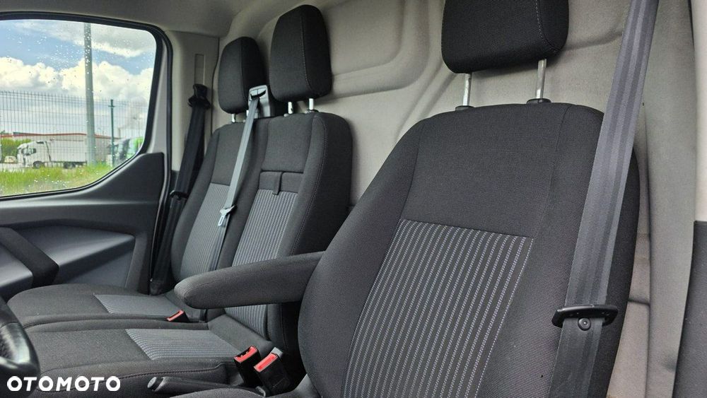 Ford Transit Custom - 16