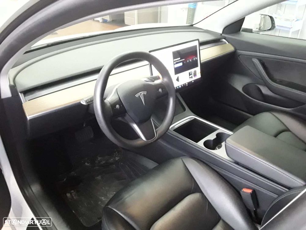 Tesla Model 3 Standard Range Plus RWD - 5