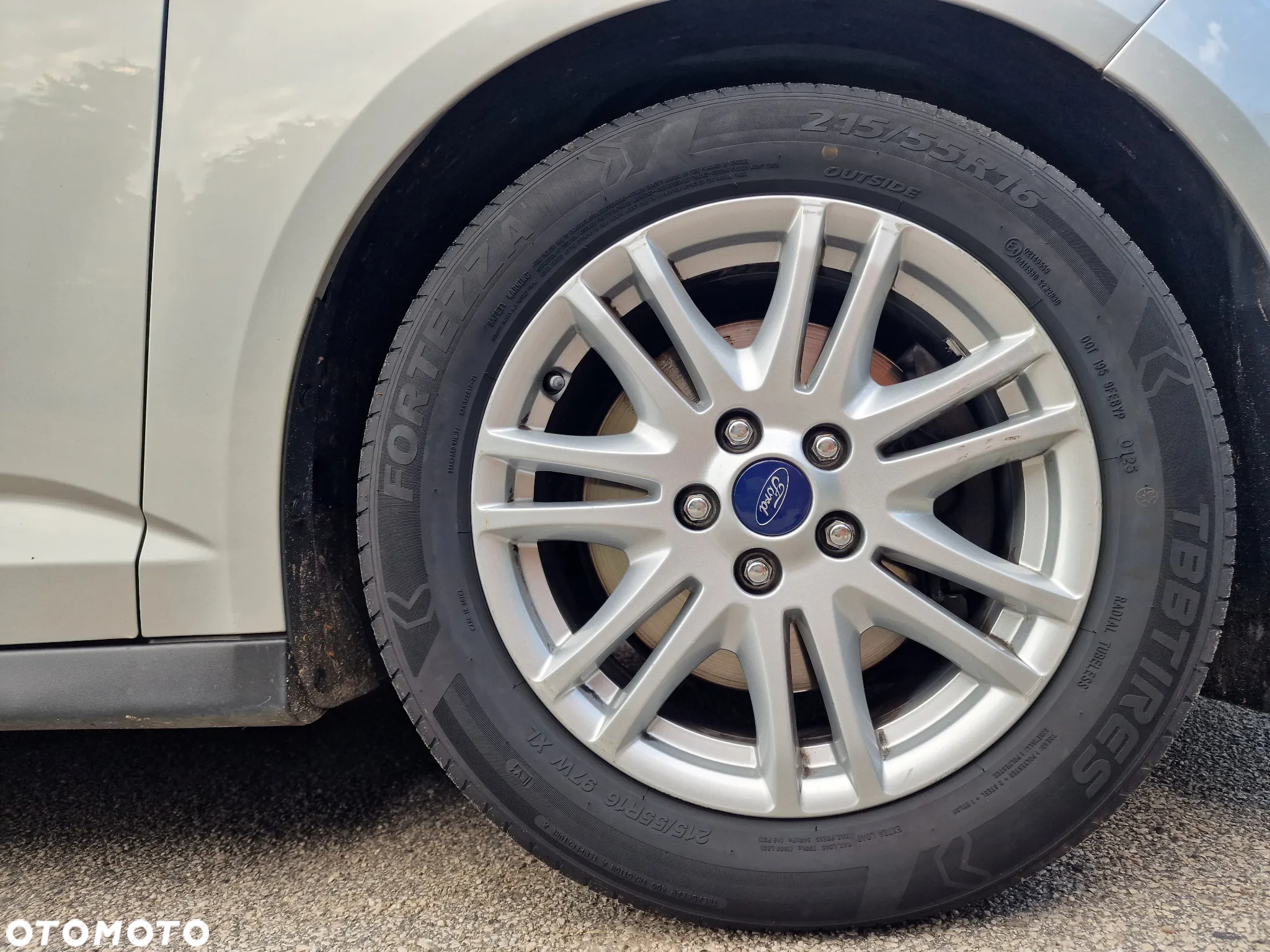 Ford C-MAX 1.6 EcoBoost Titanium - 12