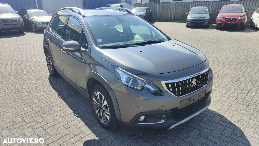 Peugeot 2008 PureTech 110 Style - 6