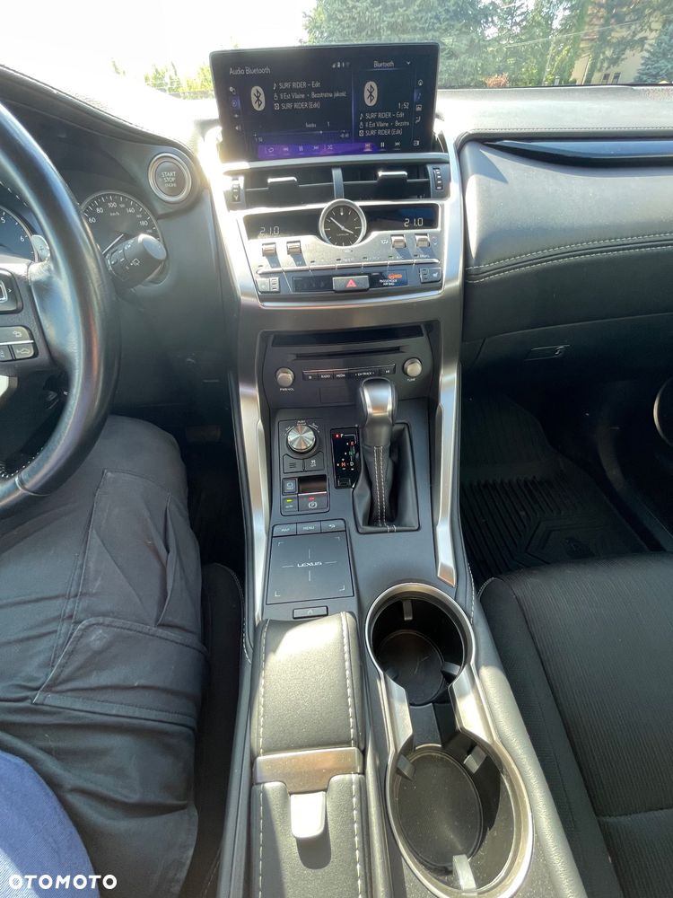 Lexus NX 300 Business Edition AWD - 10