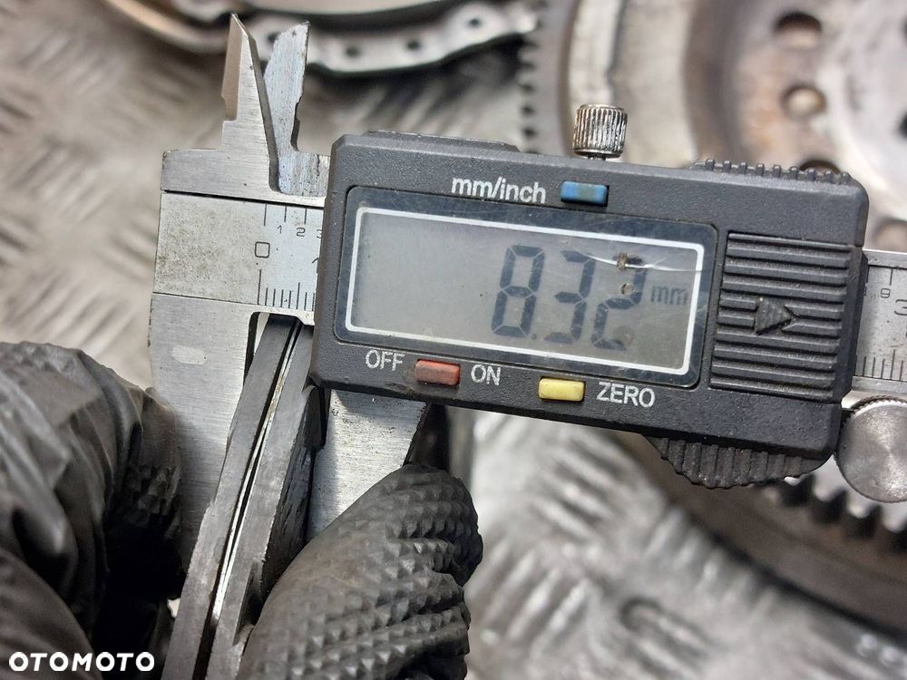 KOŁO DWUMASOWE + TARCZA + DOCISK + ŁOŻYSKO OPOROWE OPEL ASTRA J 2.0 CDTI - 10