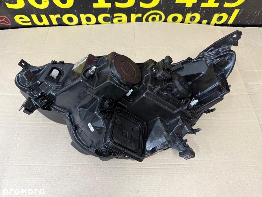 RENAULT MEGANE IV 16-19 LAMPA PRAWA PRZÓD SOCZEWKA LED 260102555R - 7
