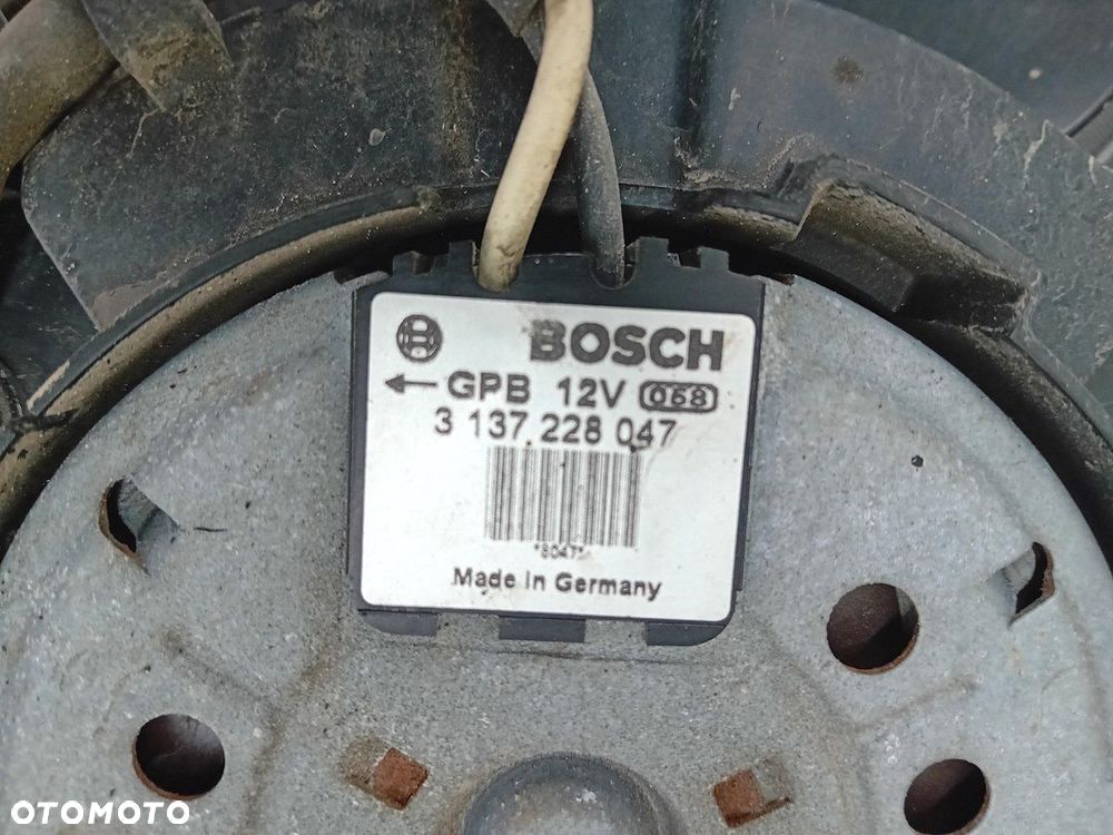 CHŁODNICA WODY Z WENTYLATOREM MAZDA 3 (10-13) 2.2 CITD HB R2AH-15-025-G - 9