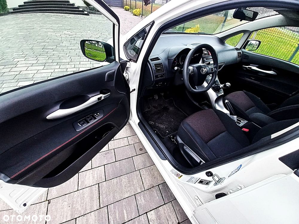 Toyota Auris 1.6 Edition - 19