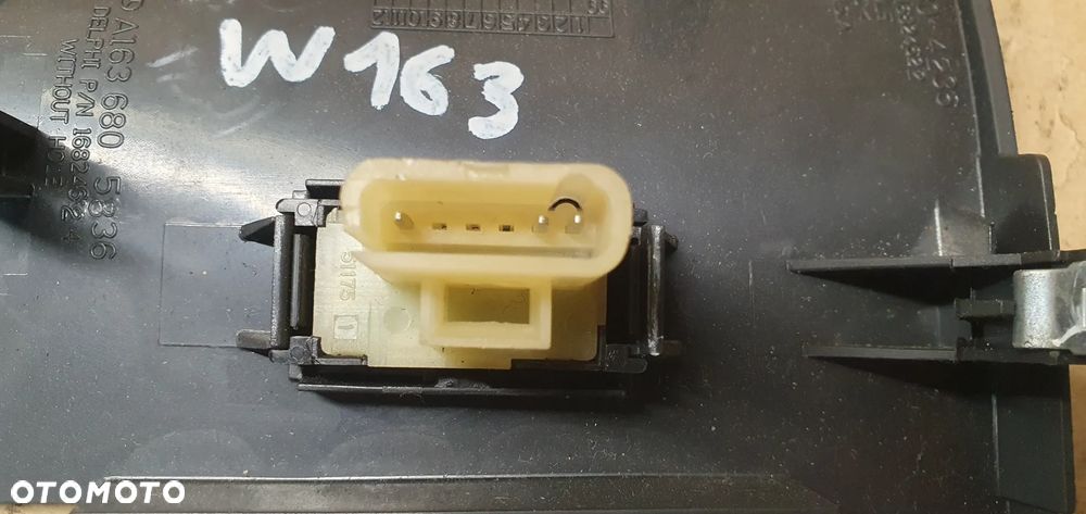 Osłona zaślepka deski konsoli włącznik spryskiwaczy Mercedes ML W163 A1636804236 A1636805836 - 5