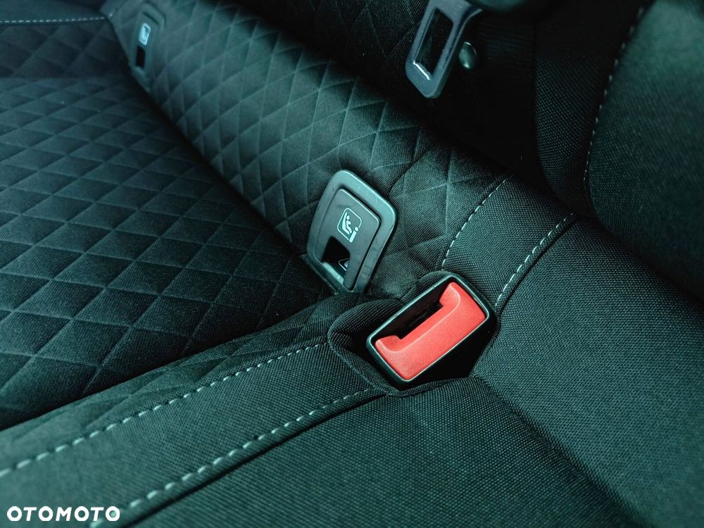 Skoda Superb 2.0 TDI SCR Ambition DSG - 23