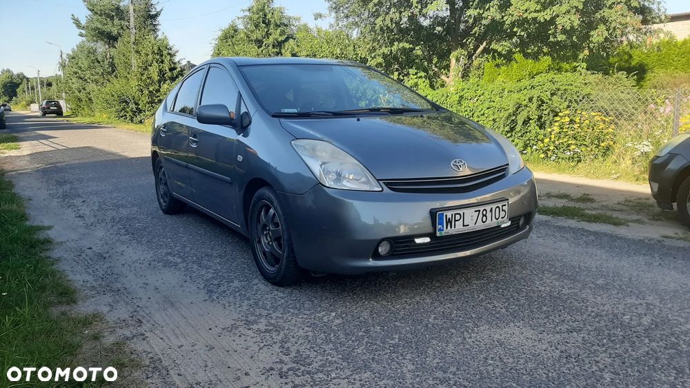 Toyota Prius 1.5 VVT-i Sol - 3