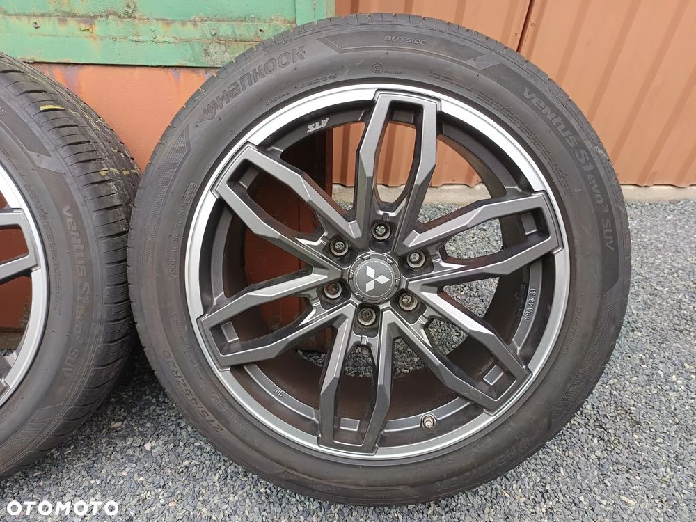 Mitsubishi Pajero IV 3.2 DID 3.8 V6 opony felgi ATS 6x139.7 9.5J20 ET40 275/45/20 - 5