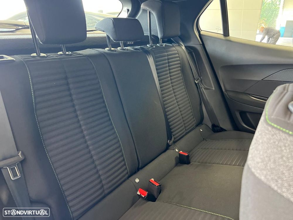 Peugeot e-2008 54 kWh Active - 10