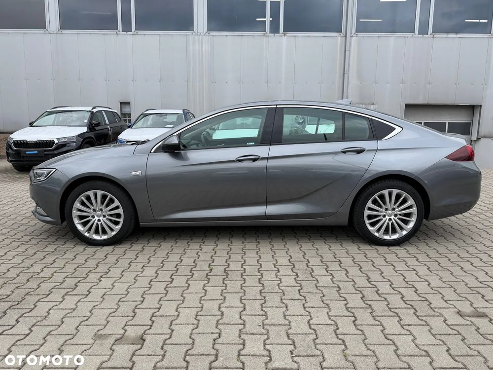 Opel Insignia 1.5 T Innovation S&S Eco - 10